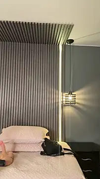 MiaPetit  online show from December 2025 08:25:01 PM