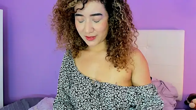 Snapshot of Charlotte11-11 chatting on September 2025 04:58:01 PM Charlotte11-11 online show from September 2025 04:58:01 PM