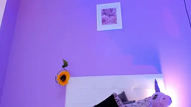 Snapshot of Charlotte11-11 chatting on November 2025 03:48:01 PM Charlotte11-11 online show from November 2025 03:48:01 PM