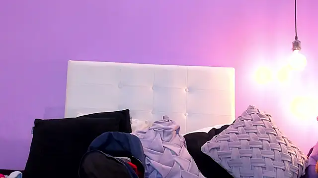 Snapshot of Charlotte11-11 chatting on September 2025 02:28:02 PM Charlotte11-11 online show from September 2025 02:28:02 PM