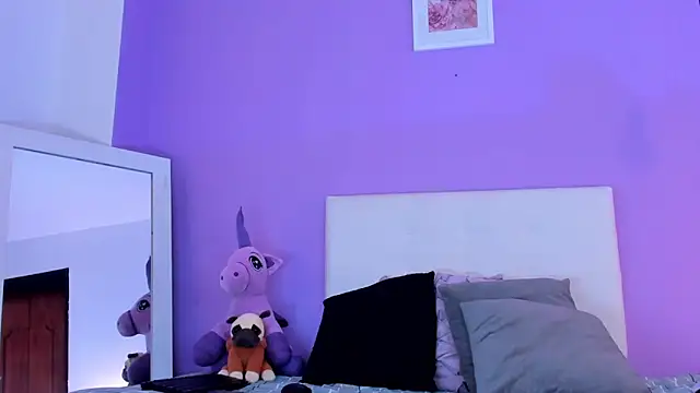 Snapshot of Charlotte11-11 chatting on October 2025 01:41:02 PM Charlotte11-11 online show from October 2025 01:41:02 PM