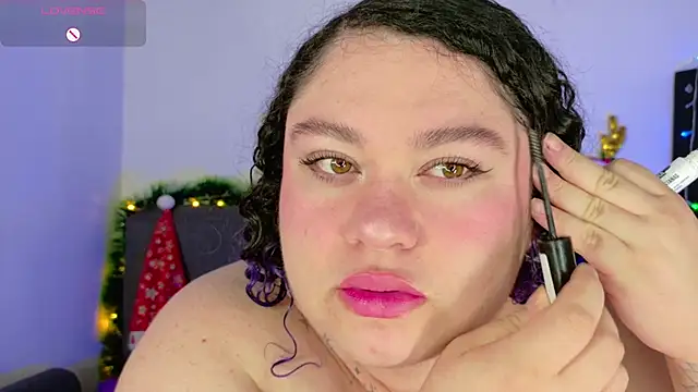 lunitaa0 online show from December 2025 04:07:01 AM