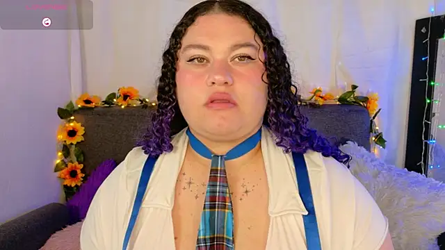 lunitaa0 online show from January 2026 02:40:01 AM