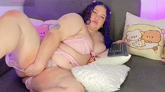 lunitaa0 online show from May 2026 04:04:02 PM