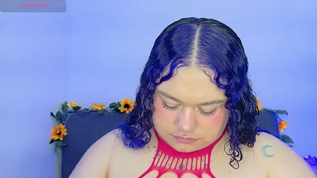 lunitaa0 online show from March 2026 05:39:02 AM