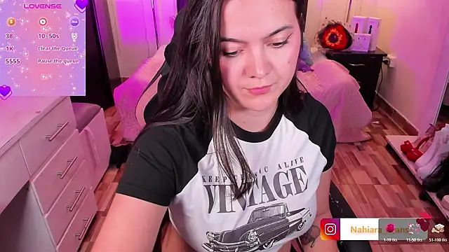 NahiaraEvans  online show from March 2026 08:35:02 AM