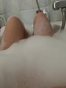 Erina654321 online show from December 2024 01:32:02 PM