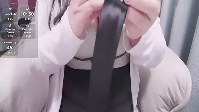 Snapshot of CN-Lily chatting on November 2025 09:46:01 AM CN-Lily online show from November 2025 09:46:01 AM