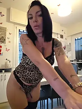 cicciolina online show from November 2025 01:37:02 PM