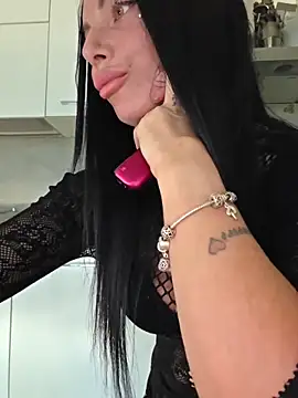 cicciolina online show from November 2025 01:44:02 PM