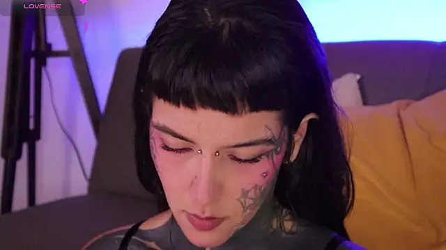 Snapshot of FairyFlexxxx chatting on February 2026 09:47:01 PM FairyFlexxxx online show from February 2026 09:47:01 PM