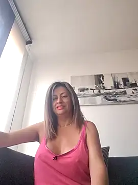 Latiinvenushot online show from March 2026 11:38:02 AM