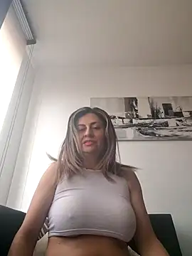 Latiinvenushot online show from February 2026 04:12:02 PM