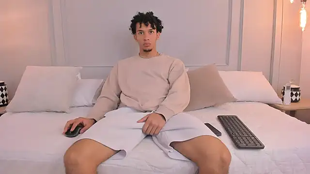 Dominick star online show from November 2025 04:16:02 AM