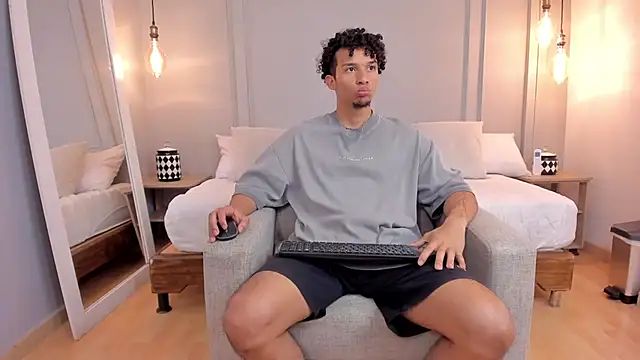 Dominick star online show from November 2025 03:45:01 AM