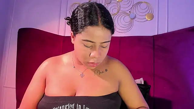 Sofi Fox  online show from April 2026 02:51:01 AM