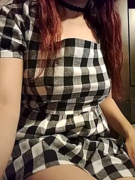 Snapshot of KITTEN-10 chatting on November 2025 03:38:02 AM KITTEN-10 online show from November 2025 03:38:02 AM