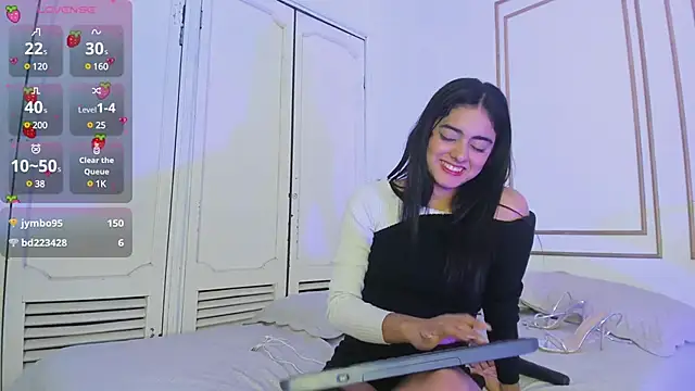 Snapshot of natalia_aguirre1 chatting on March 2025 04:00:02 PM natalia aguirre1 online show from March 2025 04:00:02 PM
