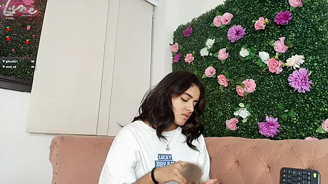 natalia aguirre1 online show from November 2025 07:51:02 PM