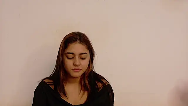 natalia aguirre1 online show from February 2026 12:12:01 PM