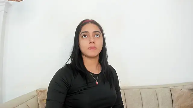 natalia aguirre1 online show from October 2025 12:04:01 PM