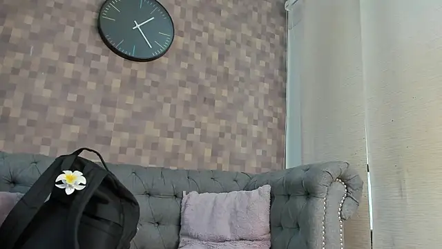 Snapshot of natalia_aguirre1 chatting on September 2025 12:08:02 PM natalia aguirre1 online show from September 2025 12:08:02 PM