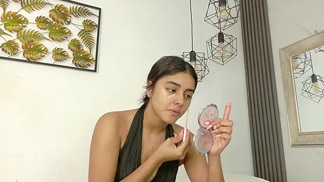 natalia aguirre1 online show from December 2025 12:04:02 PM