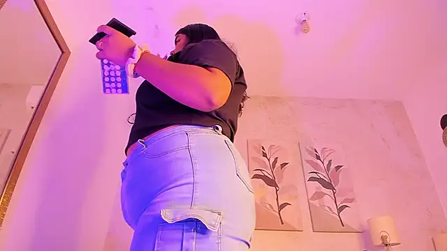JOCELYN SANTANA1 online show from October 2025 12:19:01 PM