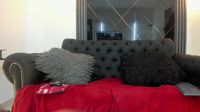 VickyJohnson1 online show from March 2026 08:36:02 PM