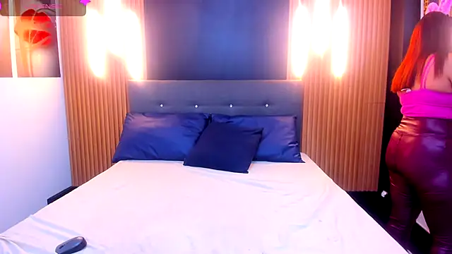 Snapshot of VickyJohnson1 chatting on October 2025 08:41:02 PM VickyJohnson1 online show from October 2025 08:41:02 PM