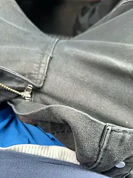 SukItSlo444 online show from February 2026 06:10:02 PM