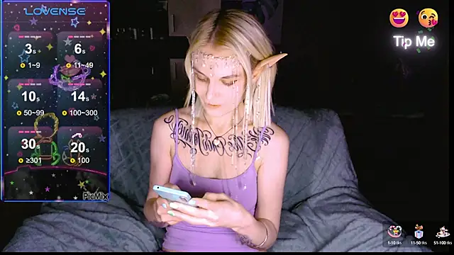 Snapshot of mischellemeow13 chatting on October 2025 06:04:02 AM mischellemeow13 online show from October 2025 06:04:02 AM