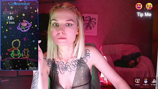 Snapshot of mischellemeow13 chatting on October 2025 02:24:01 AM mischellemeow13 online show from October 2025 02:24:01 AM