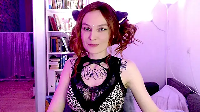 Snapshot of mischellemeow13 chatting on February 2025 01:04:01 AM mischellemeow13 online show from February 2025 01:04:01 AM