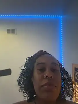 loveluna8 online show from February 2026 05:23:01 PM