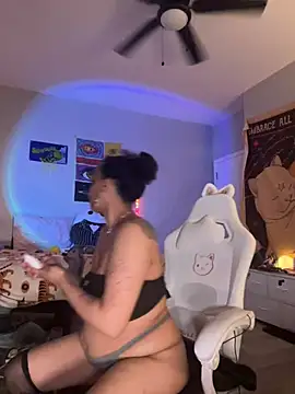 loveluna8 online show from March 2025 10:34:01 PM
