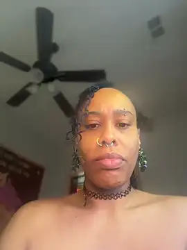 loveluna8 online show from February 2026 02:28:01 PM