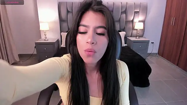 sarita evanss online show from November 2025 03:21:02 AM