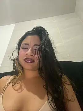 mysteriousgirl20 online show from May 2026 03:42:01 PM