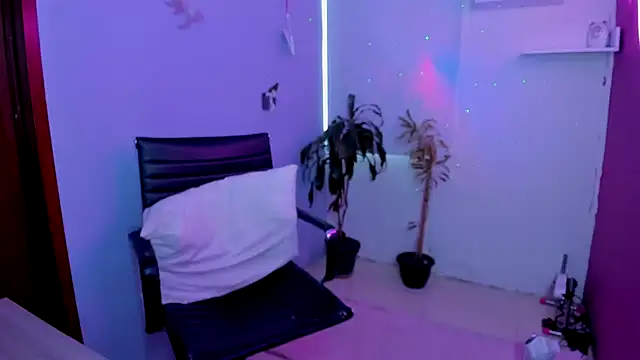  sulmatevans  online show from November 2025 03:49:02 PM