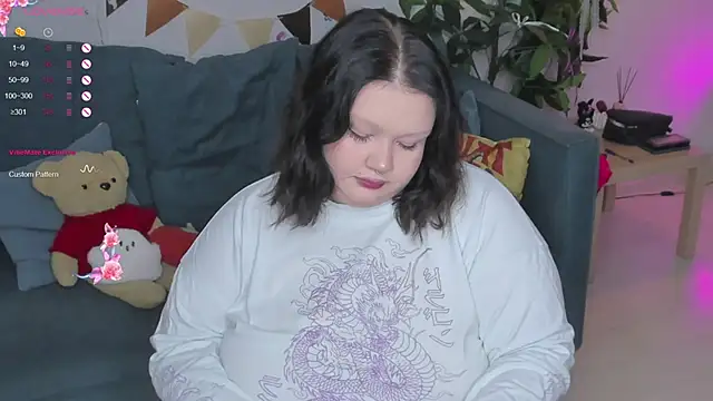 LilyBelll online show from October 2025 08:32:02 PM
