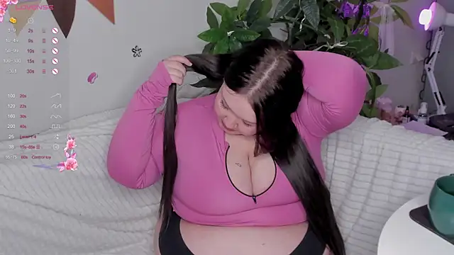 LilyBelll online show from November 2025 10:30:01 AM