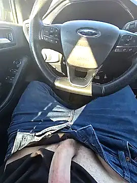 Snapshot of Titanhoott chatting on February 2025 12:04:01 PM Titanhoott online show from February 2025 12:04:01 PM