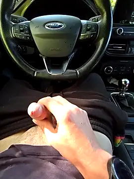 Snapshot of Titanhoott chatting on September 2025 11:24:01 AM Titanhoott online show from September 2025 11:24:01 AM