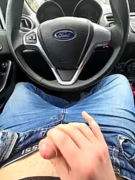 Snapshot of Titanhoott chatting on January 2025 01:20:01 PM Titanhoott online show from January 2025 01:20:01 PM