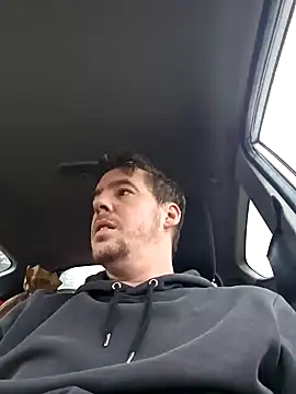 Snapshot of Titanhoott chatting on December 2024 08:37:02 AM Titanhoott online show from December 2024 08:37:02 AM