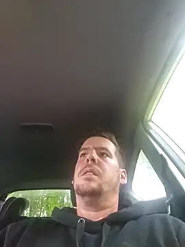 Snapshot of Titanhoott chatting on October 2025 08:38:02 AM Titanhoott online show from October 2025 08:38:02 AM