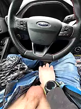 Snapshot of Titanhoott chatting on January 2025 12:49:02 PM Titanhoott online show from January 2025 12:49:02 PM