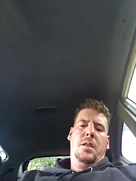 Snapshot of Titanhoott chatting on October 2025 01:01:02 PM Titanhoott online show from October 2025 01:01:02 PM