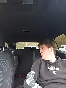 Snapshot of Titanhoott chatting on January 2025 09:32:01 AM Titanhoott online show from January 2025 09:32:01 AM